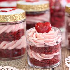 Red Velvet with cherries Mousse jar 